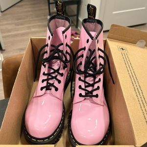 NEW NEVER WORN pink Dr. Martens